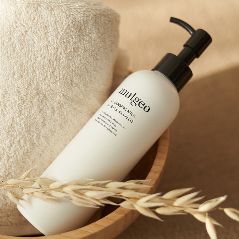 Sữa rửa mặt dạng sữa Mulgeo Cleansing Milk