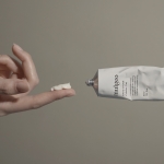 Kem dưỡng trắng da tay hương nước hoa MULGEO Hand Cream Celaton Tint 50ml